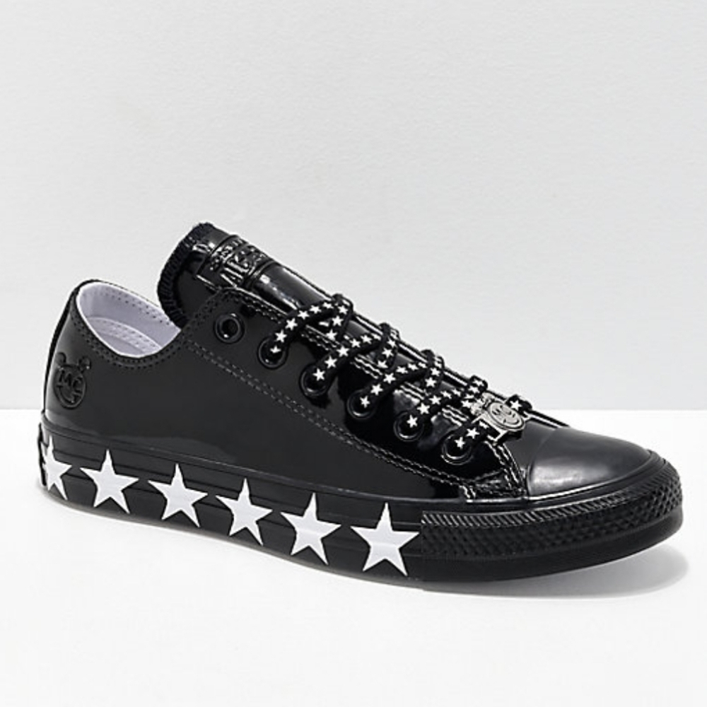 MILEY CYRUS CONVERSE